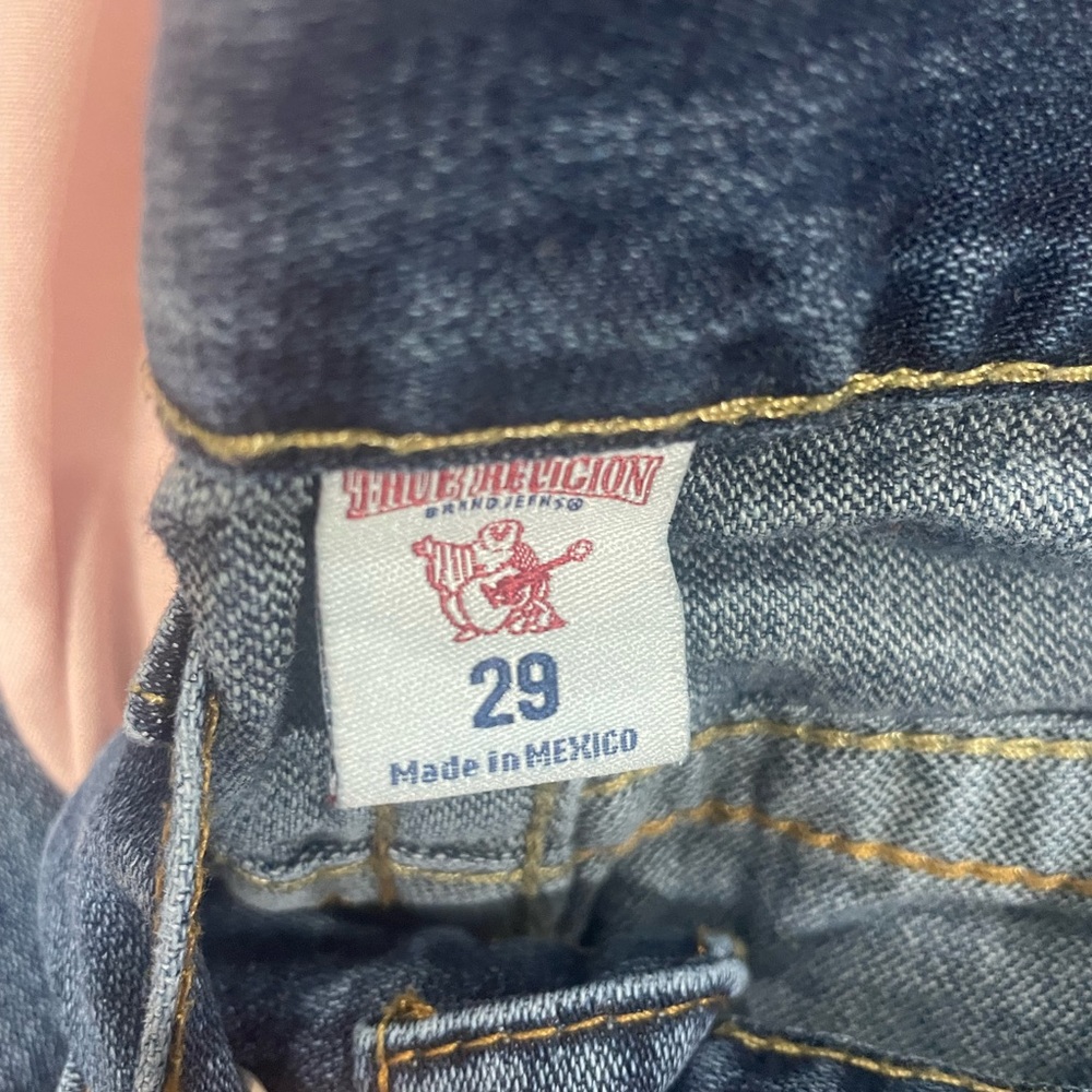 True religion - Picture 2 of 2